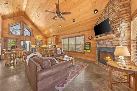 55 Owl Tree Ln, Broken Bow, OK 74728 photo 3
