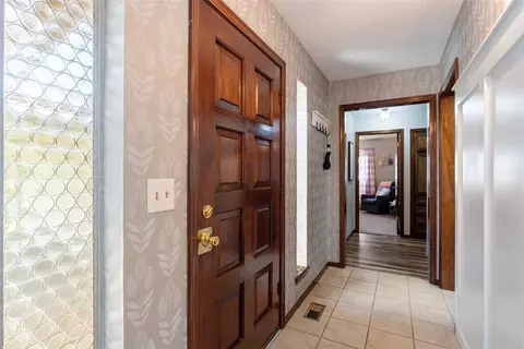 645 E 28th St, Edmond, OK 73013 photo 5