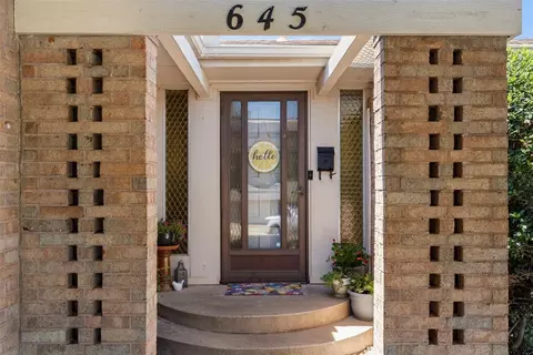 645 E 28th St, Edmond, OK 73013 photo 4