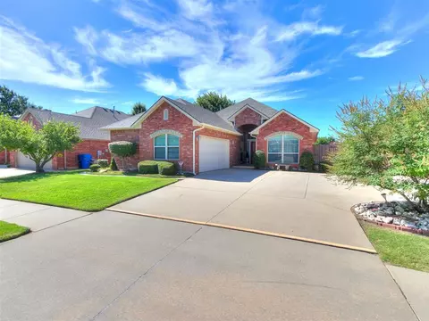 Exterior - 3608 Gullane Dr, Norman, OK 73072 photo 1 of 7