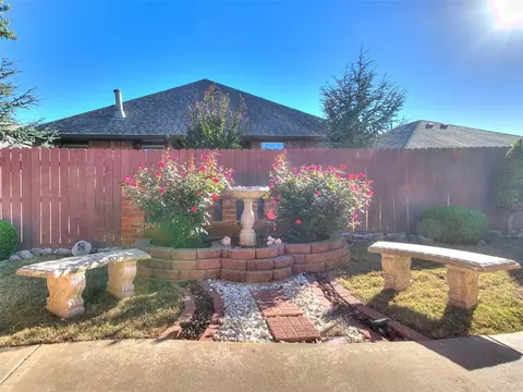 Exterior - 3608 Gullane Dr, Norman, OK 73072 photo 2 of 7