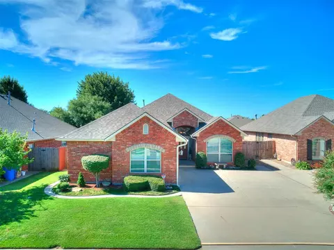 View/Area - 3608 Gullane Dr, Norman, OK 73072 photo 2 of 4