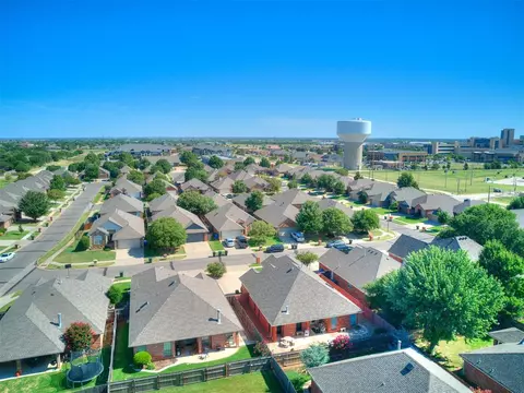 View/Area - 3608 Gullane Dr, Norman, OK 73072 photo 4 of 4
