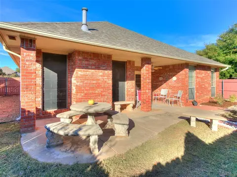 Exterior - 3608 Gullane Dr, Norman, OK 73072 photo 6 of 7