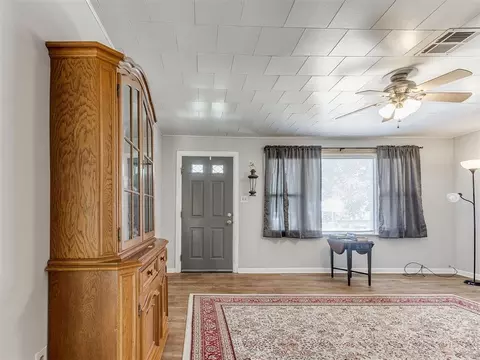 702 E Washington St, Tecumseh, OK 74873 photo 4