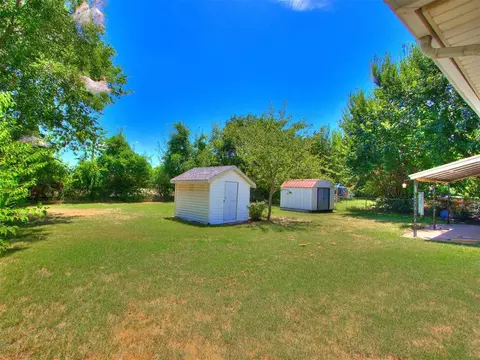 702 E Washington St, Tecumseh, OK 74873 photo 37