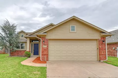 208 Somers Pointe Blvd, Yukon, OK 73099