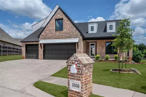 2008 Bretton Cir, Edmond, OK 73012