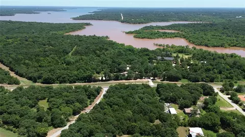 8308 Driftwood Cir, Norman, OK 73026