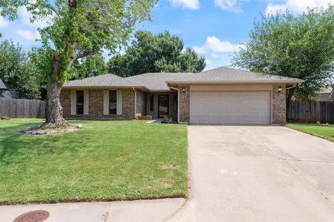 1604 Green Leaf Cir, Edmond, OK 73013