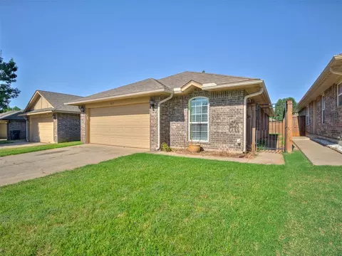 1025 Switzerland Ave, Yukon, OK 73099