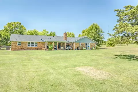 520 S Owen Dr, Mustang, OK 73064
