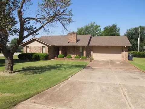 801 N Madison Ave, Blanchard, OK 73010