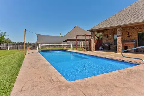 Exterior - 4220 Caribou St, Tuttle, OK 73089 photo 5 of 5
