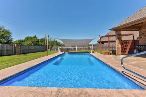 Exterior - 4220 Caribou St, Tuttle, OK 73089 photo 4 of 5
