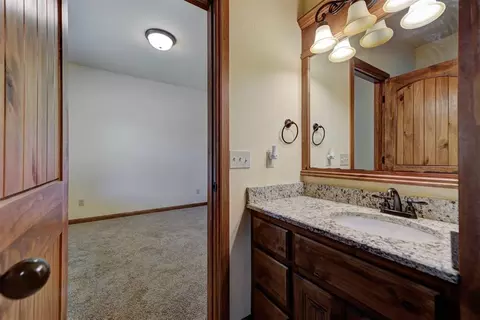 Bath - 4220 Caribou St, Tuttle, OK 73089 photo 4 of 8