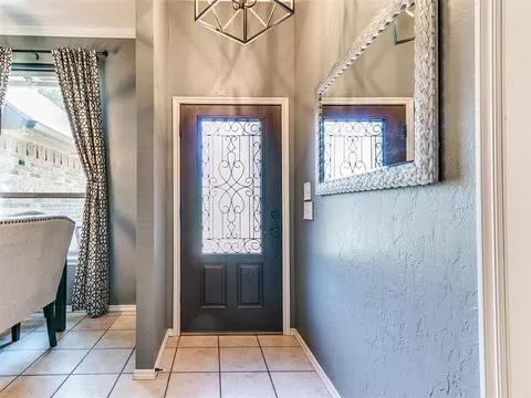 Entry Way - 540 Elder Ln, Mustang, OK 73064 photo 1 of 2