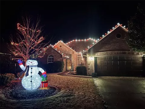 540 Elder Ln, Mustang, OK 73064