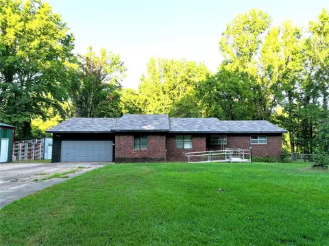 604 N Denison Rd, Idabel, OK 74745 photo 4