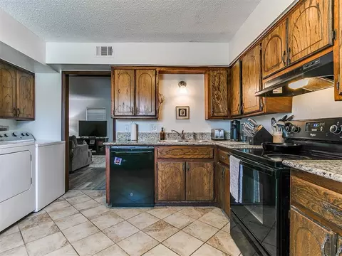 3901 N Kickapoo Ave #33, Shawnee, OK 74804 photo 19