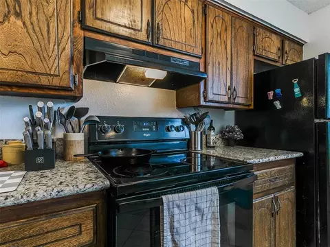 3901 N Kickapoo Ave #33, Shawnee, OK 74804 photo 16