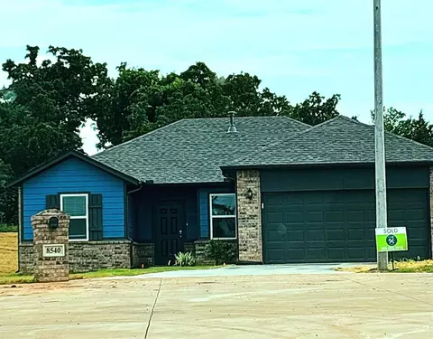 8540 Antler Ln, Guthrie, OK 73044