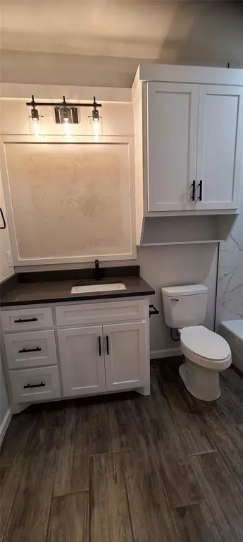Bath - 4113 Sambar St, Tuttle, OK 73089 photo 9 of 11