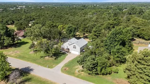 3309 Oakbriar Dr, Choctaw, OK 73020