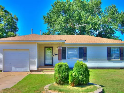 707 E Washington St, Tecumseh, OK 74873 photo 3