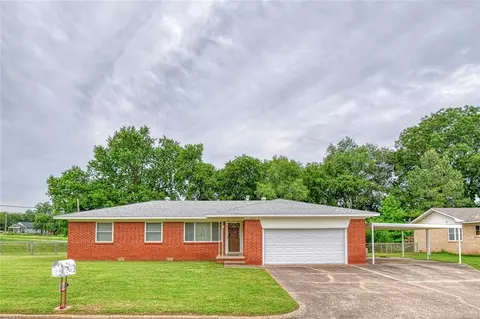 1613 N Judy St, Purcell, OK 73080