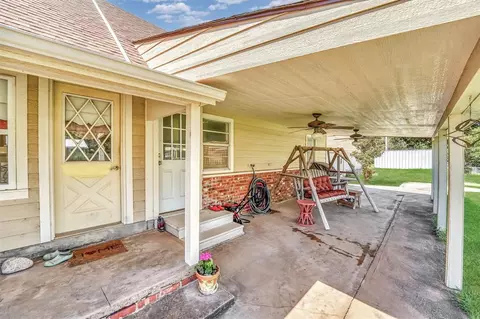 Exterior - 519 S Oak Ave, Erick, OK 73645 photo 5 of 9