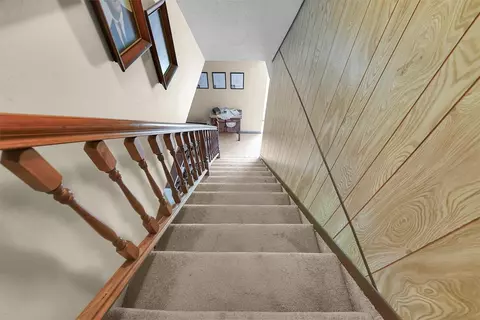Entry Way - 519 S Oak Ave, Erick, OK 73645 photo 2 of 3