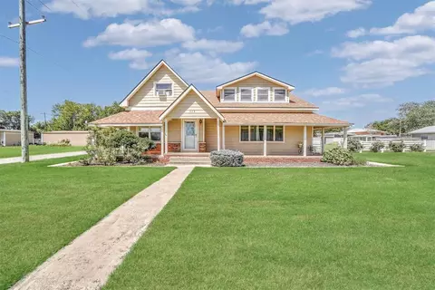 519 S Oak Ave, Erick, OK 73645
