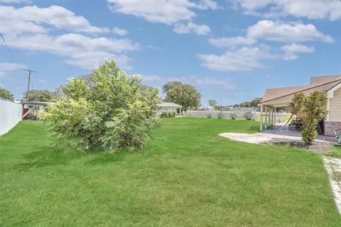 Exterior - 519 S Oak Ave, Erick, OK 73645 photo 9 of 9