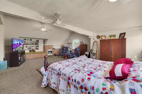 Bedroom - 519 S Oak Ave, Erick, OK 73645 photo 3 of 9