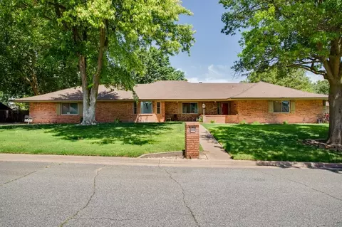 3222 Old Mallard Rd, Enid, OK 73703
