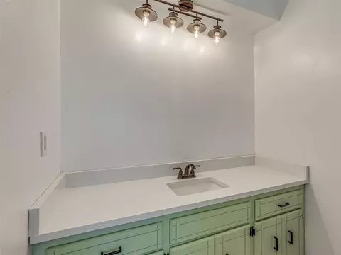 613 N Czech Hall Rd, Tuttle, OK 73089 photo 23
