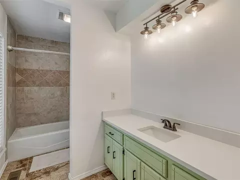 613 N Czech Hall Rd, Tuttle, OK 73089 photo 22