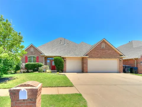 17324 Hardwood Pl, Edmond, OK 73012