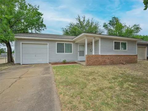 1715 Dakota St, Norman, OK 73069