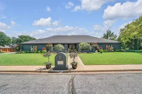 328 Val Verde St, Altus, OK 73521