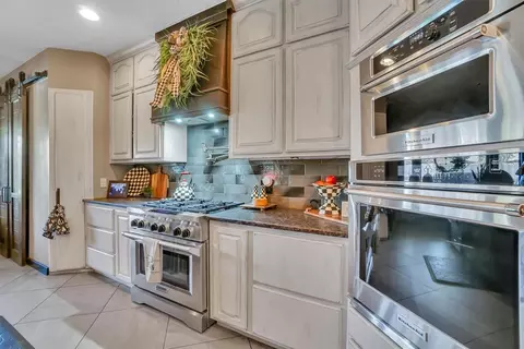 328 Val Verde St, Altus, OK 73521 photo 17