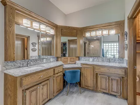 2284 Jackie Pl, Tuttle, OK 73089 photo 16