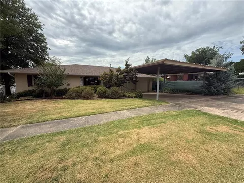417 N University St, Seminole, OK 74868