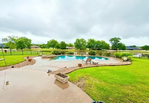 1709 Pecan Crossing Dr, Shawnee, OK 74804