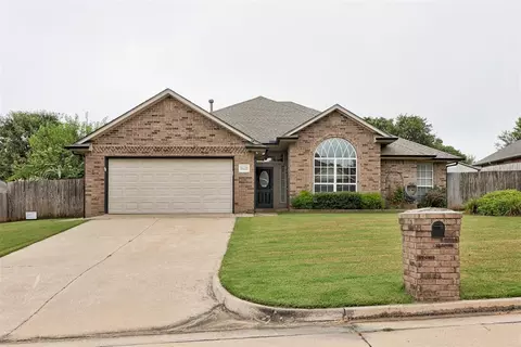 11422 Village Ave, Midwest City, OK 73130