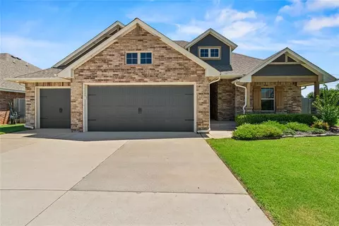 10832 NW 5th St, Yukon, OK 73099