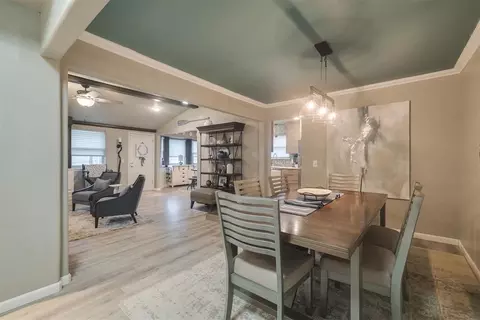 320 E Meade Dr, Yukon, OK 73099 photo 2