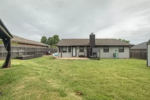 320 E Meade Dr, Yukon, OK 73099 photo 29