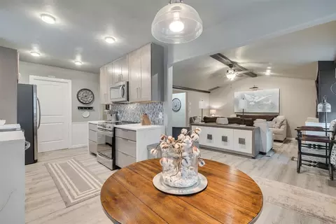 320 E Meade Dr, Yukon, OK 73099 photo 10